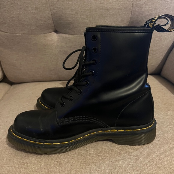 Dr. Martens 1460 Smooth Leather Lace Up Boots - Picture 5 of 15